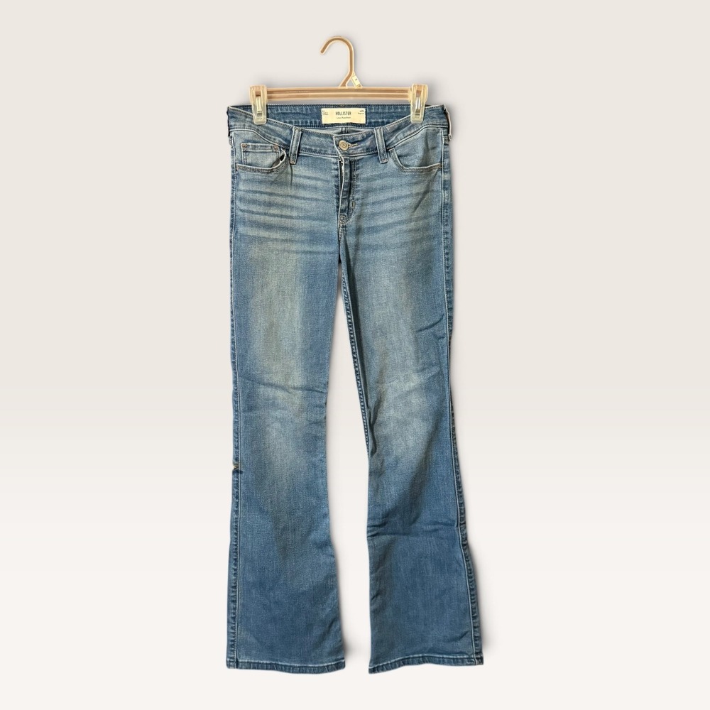 Hollister Low Rise Bootcut Jeans Size 6R W28 Medium Wash Blue Retro Denim